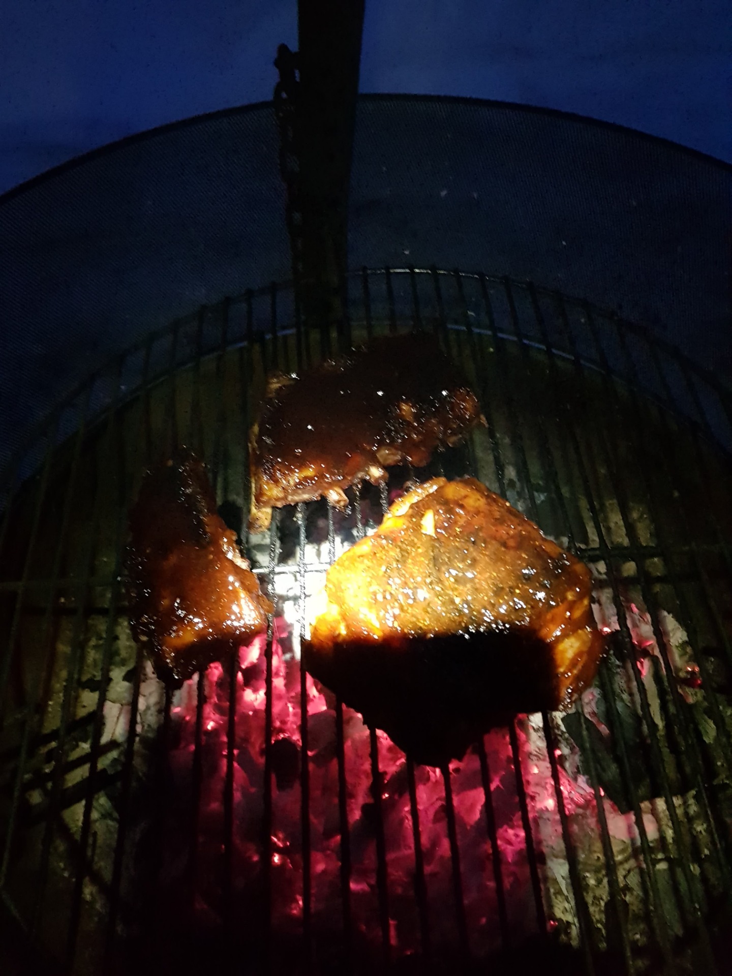 Beklager dårlig bilde, men var mørkt når jeg grillet, hadde på hodelykt.